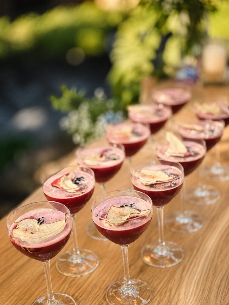 wedding-carousel-cocktails-1080x1440